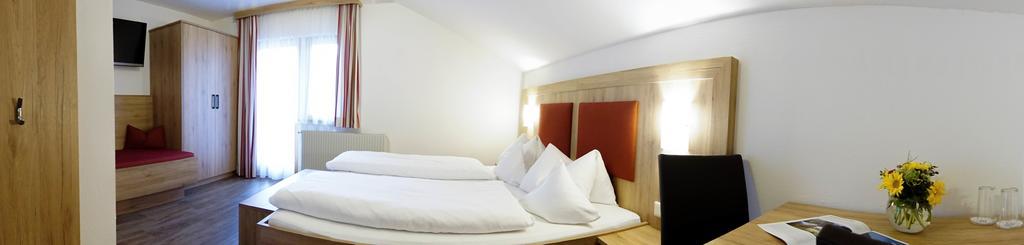 Pension Bergwelt Neustift im Stubaital Exterior photo